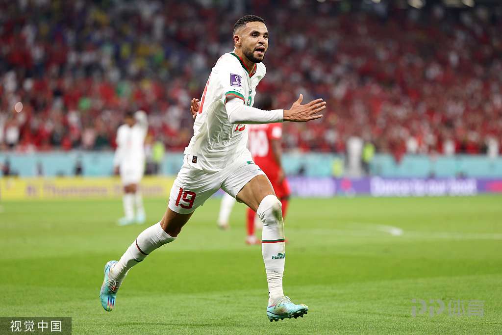 半场-摩洛哥2-1领先加拿大 齐耶赫吊射空门得手恩内斯里破门 4 半场-摩洛哥2-1领先加拿大 齐耶赫吊射空门得手恩内斯里破门