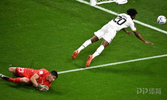 世界杯-乌拉圭2-0加纳无缘晋级 阿拉斯凯塔梅开二度 3 世界杯-乌拉圭2-0加纳无缘晋级 阿拉斯凯塔梅开二度